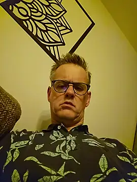 Snapshot of Hectorthyssen1 chatting on August 2, 2026, 12:31 am Hectorthyssen1 online show from August 2, 2026, 12:31 am