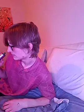 Snapshot of IzanamiNova chatting on January 8, 2025, 4:23 am IzanamiNova online show from January 8, 2025, 4:23 am