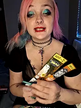 Snapshot of IzanamiNova chatting on March 12, 2025, 9:55 am IzanamiNova online show from March 12, 2025, 9:55 am