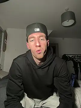 Snapshot of MikesWood21 chatting on December 14, 2024, 3:07 am MikesWood21 online show from December 14, 2024, 3:07 am