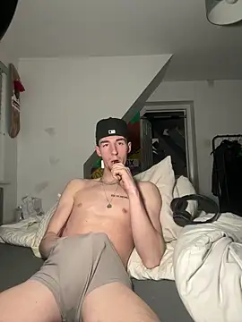 Snapshot of MikesWood21 chatting on January 15, 2025, 1:45 am MikesWood21 online show from January 15, 2025, 1:45 am