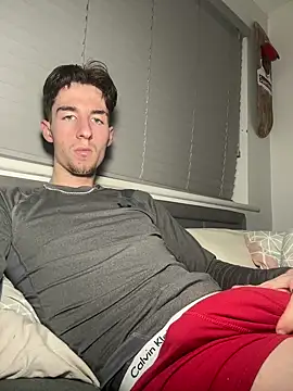 Snapshot of MikesWood21 chatting on February 25, 2025, 11:44 pm MikesWood21 online show from February 25, 2025, 11:44 pm