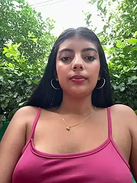 Snapshot of Baby_Niels chatting on February 5, 2025, 12:38 pm Baby Niels online show from February 5, 2025, 12:38 pm