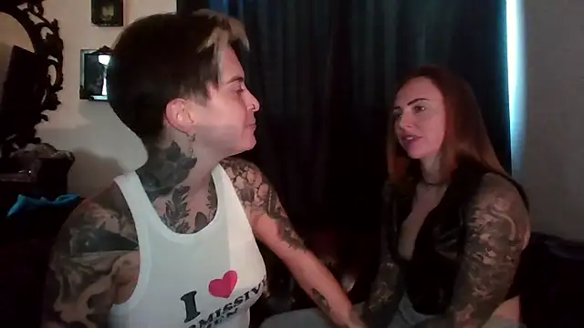 Snapshot of Alexandersonxo chatting on November 17, 2025, 12:55 pm Alexandersonxo online show from November 17, 2025, 12:55 pm