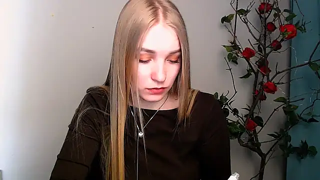 Queen ofLove online show from March 30, 2026, 12:50 pm