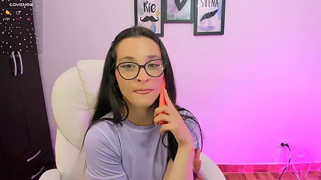 mariaan m  online show from January 23, 2025, 6:56 pm