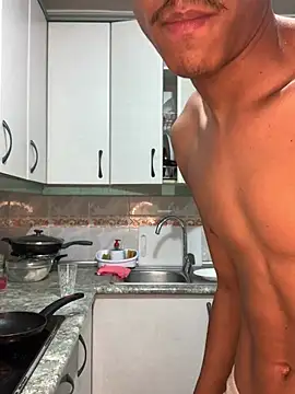 Snapshot of Ryan-hot chatting on December 12, 2024, 5:20 am Ryan-hot online show from December 12, 2024, 5:20 am