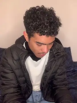 Snapshot of Ryan-hot chatting on December 15, 2024, 9:53 pm Ryan-hot online show from December 15, 2024, 9:53 pm