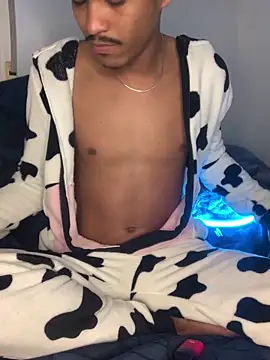 Snapshot of Ryan-hot chatting on January 26, 2025, 6:27 pm Ryan-hot online show from January 26, 2025, 6:27 pm