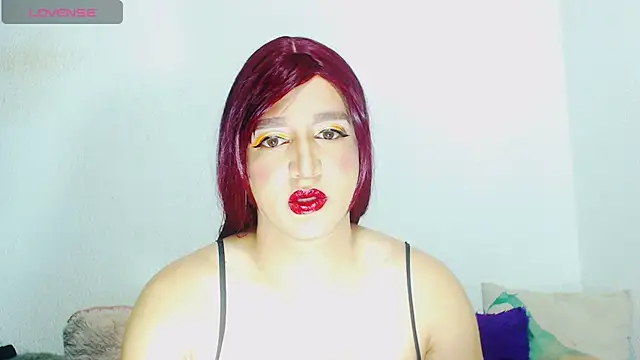 Snapshot of alexandrasexy32 chatting on June 9, 2026, 9:48 pm alexandrasexy32 online show from June 9, 2026, 9:48 pm