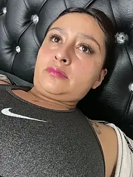 Snapshot of Keittly_ chatting on December 10, 2024, 9:00 pm Keittly online show from December 10, 2024, 9:00 pm