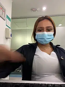 Snapshot of Keittly_ chatting on December 30, 2024, 12:32 am Keittly online show from December 30, 2024, 12:32 am