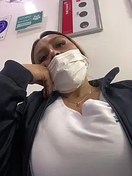 Snapshot of Keittly_ chatting on March 4, 2025, 6:29 pm Keittly online show from March 4, 2025, 6:29 pm