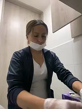 Snapshot of Keittly_ chatting on March 8, 2025, 5:33 pm Keittly online show from March 8, 2025, 5:33 pm