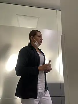 Snapshot of Keittly_ chatting on March 18, 2025, 6:48 pm Keittly online show from March 18, 2025, 6:48 pm