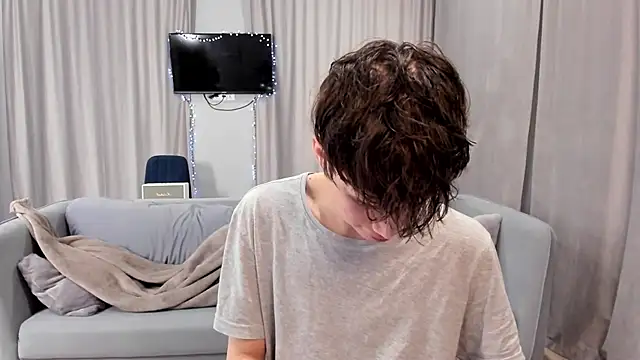 Im Shine Guy online show from January 2, 2025, 8:13 pm