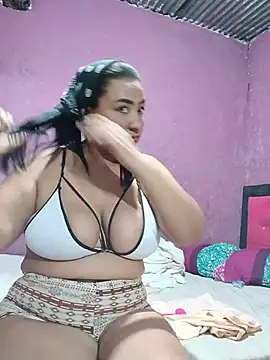 Snapshot of Milena1024 chatting on July 12, 2026, 6:32 pm Milena1024 online show from July 12, 2026, 6:32 pm