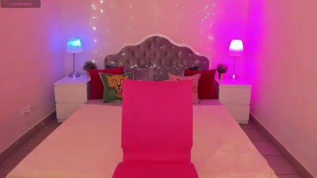 Snapshot of Aria_Blisss chatting on January 29, 2025, 11:04 pm Aria Blisss online show from January 29, 2025, 11:04 pm