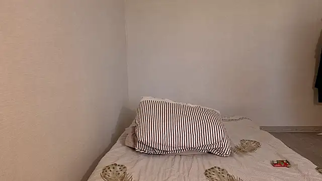 Aria Blisss online show from June 11, 2026, 2:53 am