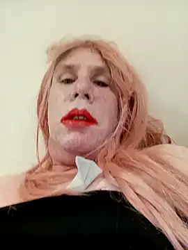 Snapshot of yourwhitesissyslut chatting on May 29, 2026, 7:45 pm yourwhitesissyslut online show from May 29, 2026, 7:45 pm