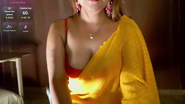 deslisexpriya online show from June 24, 2026, 9:58 pm