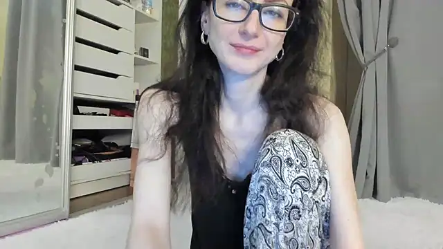 Snapshot of Baby_Jewel chatting on October 28, 2025, 11:14 am Baby Jewel online show from October 28, 2025, 11:14 am