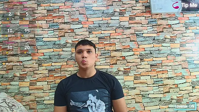 couple lovelyds online show from November 29, 2025, 8:34 pm