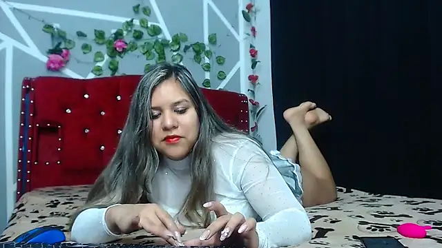 stephanieross202cl online show from February 18, 2025, 3:53 am