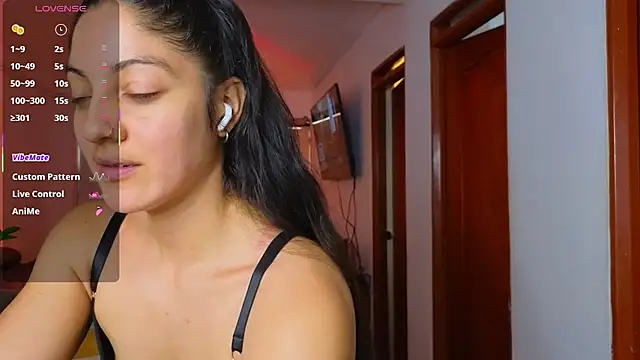 Snapshot of sweet_sara2 chatting on July 9, 2026, 2:43 pm sweet sara2 online show from July 9, 2026, 2:43 pm