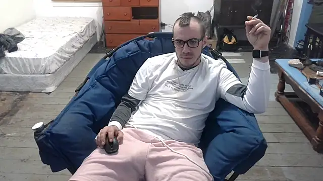 ScubaStevex online show from March 11, 2025, 4:29 pm