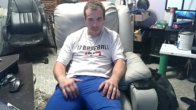 ScubaStevex online show from October 25, 2025, 6:57 pm