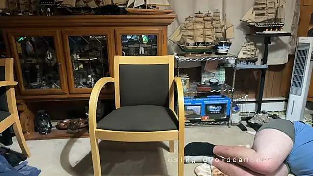 Snapshot of ScubaStevex chatting on May 7, 2026, 7:58 am ScubaStevex online show from May 7, 2026, 7:58 am