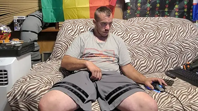 Snapshot of ScubaStevex chatting on July 14, 2026, 4:06 am ScubaStevex online show from July 14, 2026, 4:06 am