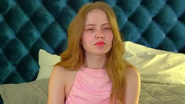 SelinSwarovski online show from June 4, 2026, 4:02 pm