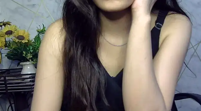 sonam love- online show from February 17, 2025, 8:15 pm