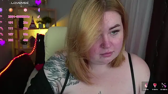 Snapshot of ZaraReignn chatting on February 27, 2025, 4:41 am ZaraReignn online show from February 27, 2025, 4:41 am