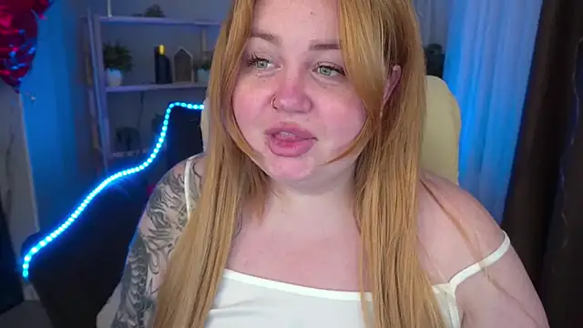 Snapshot of ZaraReignn chatting on March 13, 2025, 12:59 am ZaraReignn online show from March 13, 2025, 12:59 am