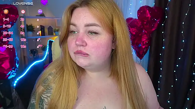 Snapshot of ZaraReignn chatting on March 14, 2025, 9:21 pm ZaraReignn online show from March 14, 2025, 9:21 pm