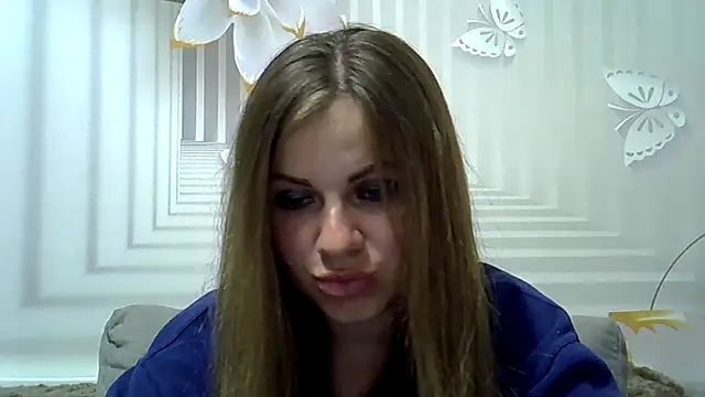 TinaFun4u online show from April 15, 2026, 8:09 pm