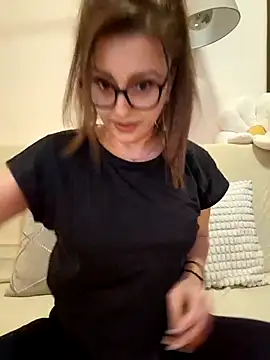 Eelleen online show from February 9, 2026, 2:21 pm