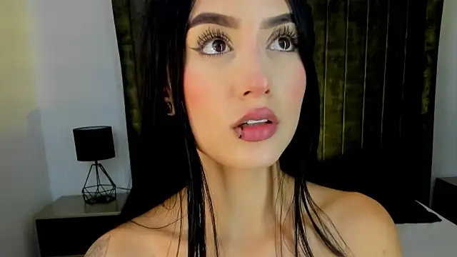 NataGarcia online show from January 3, 2025, 2:40 pm