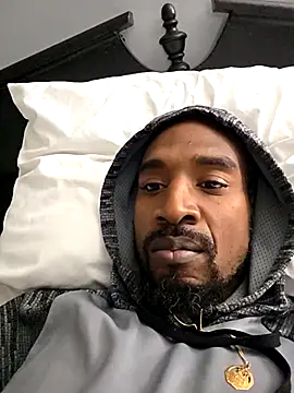 Snapshot of ElJudah7 chatting on November 5, 2025, 7:47 pm ElJudah7 online show from November 5, 2025, 7:47 pm