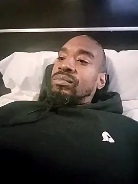 Snapshot of ElJudah7 chatting on November 18, 2025, 6:18 am ElJudah7 online show from November 18, 2025, 6:18 am