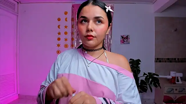 Kaoriyoshii online show from October 23, 2025, 9:35 pm