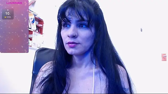 elissa iris online show from March 18, 2025, 8:25 am