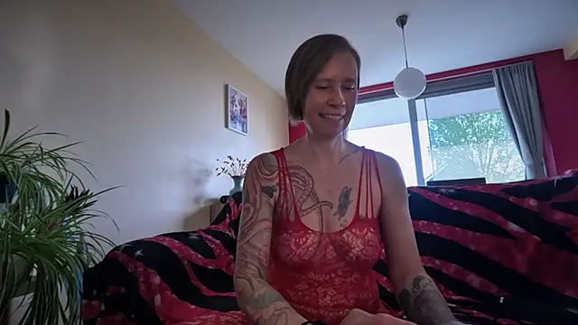 SexyExclusiveflower online show from April 28, 2026, 5:07 pm