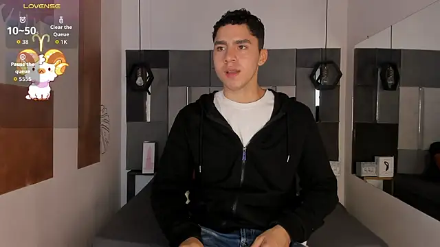 Snapshot of LiamNovak chatting on November 26, 2025, 12:06 pm LiamNovak online show from November 26, 2025, 12:06 pm