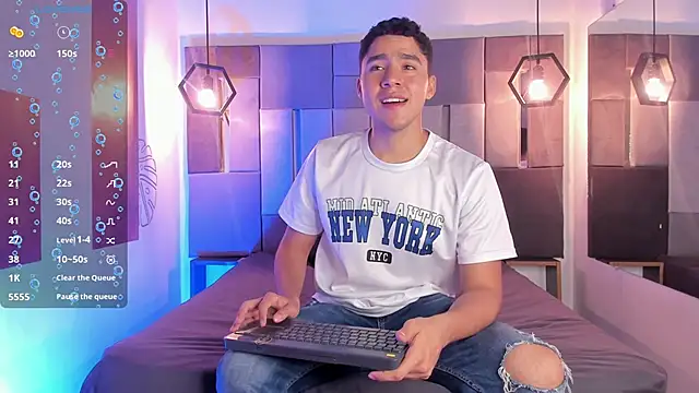 Snapshot of LiamNovak chatting on November 28, 2025, 12:19 pm LiamNovak online show from November 28, 2025, 12:19 pm