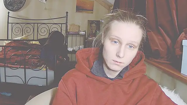 KatiKate online show from January 17, 2025, 2:28 pm