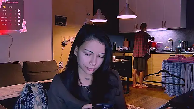 KatiKate online show from October 7, 2025, 6:27 pm